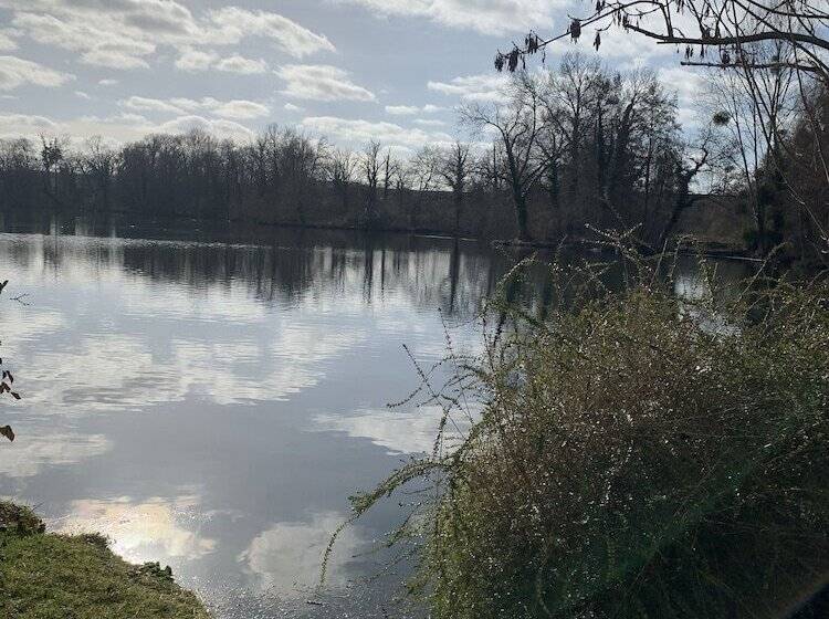 חדר סטנדרט לשלושה, Hôtel De L Ile Du Saussay