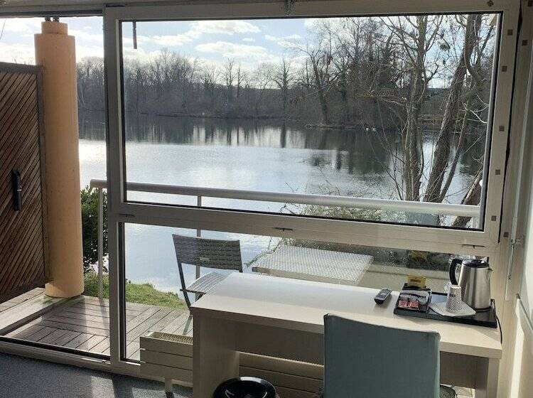 חדר סטנדרט לשלושה, Hôtel De L Ile Du Saussay