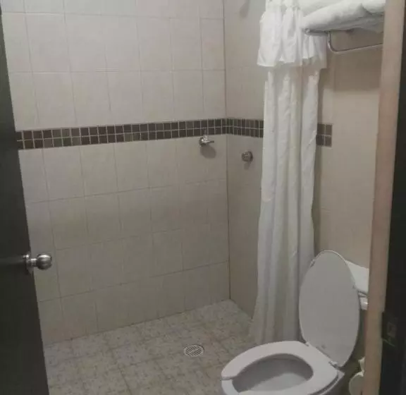 Perhehuone, Los Jitos Hotel & Suites