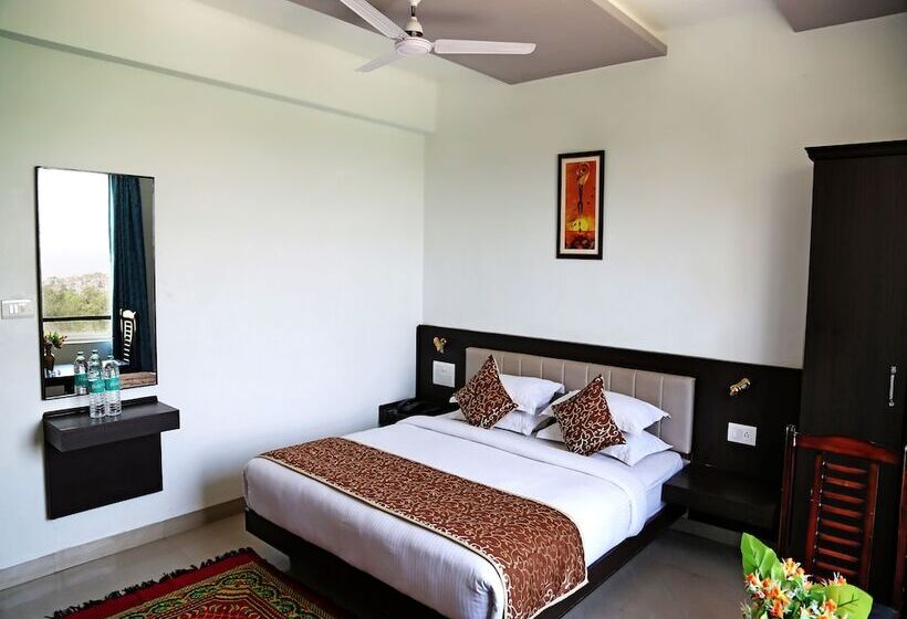 디럭스 룸, Narayans Leela Inn