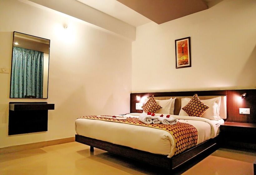 디럭스 룸, Narayans Leela Inn