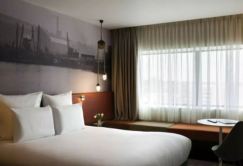リバービュースーペリアールーム, Pullman Liverpool