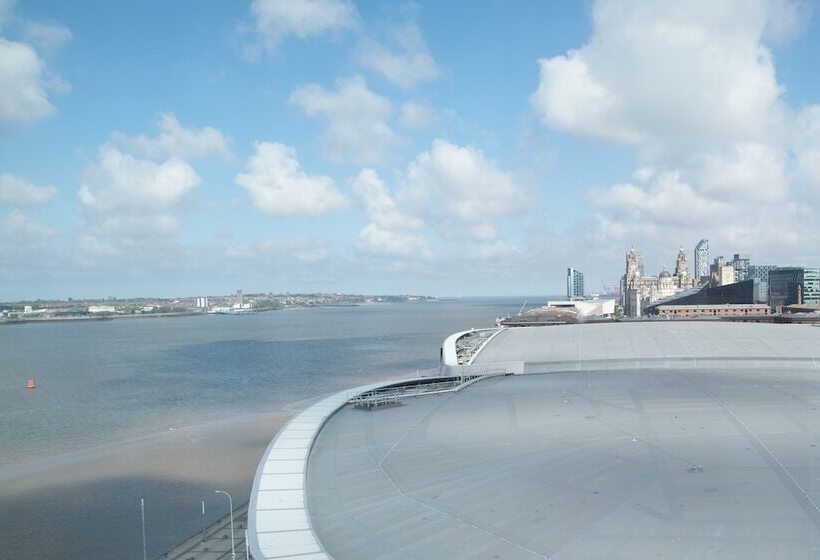 חדר סופריור נוף לנהר, Pullman Liverpool