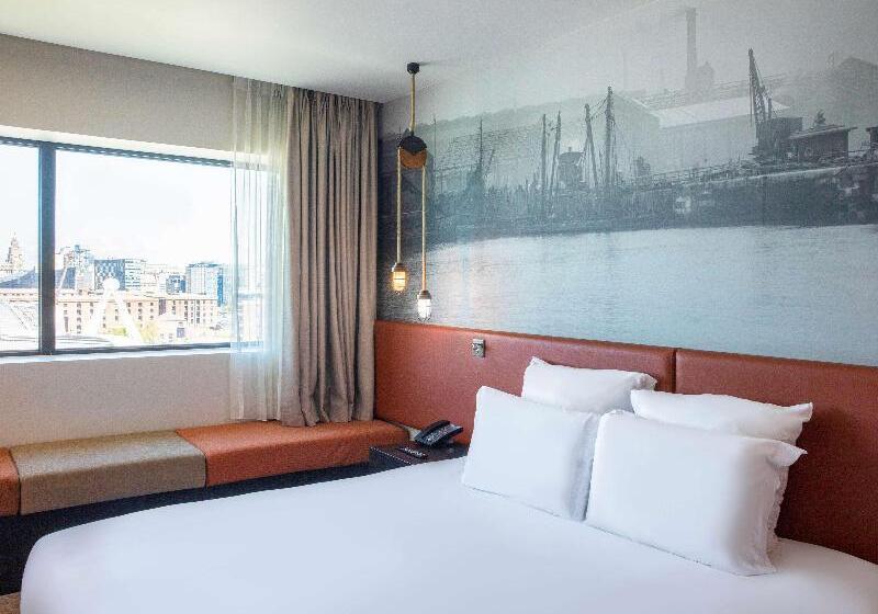 חדר סופריור עם מיטת קינג, Pullman Liverpool