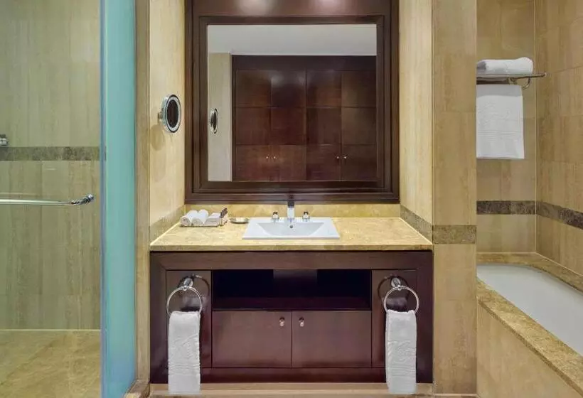 اتاق لوکس, Royal Maxim Palace Kempinski Cairo