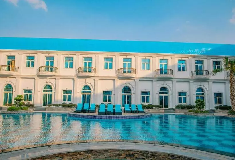 کابین, Royal Maxim Palace Kempinski Cairo