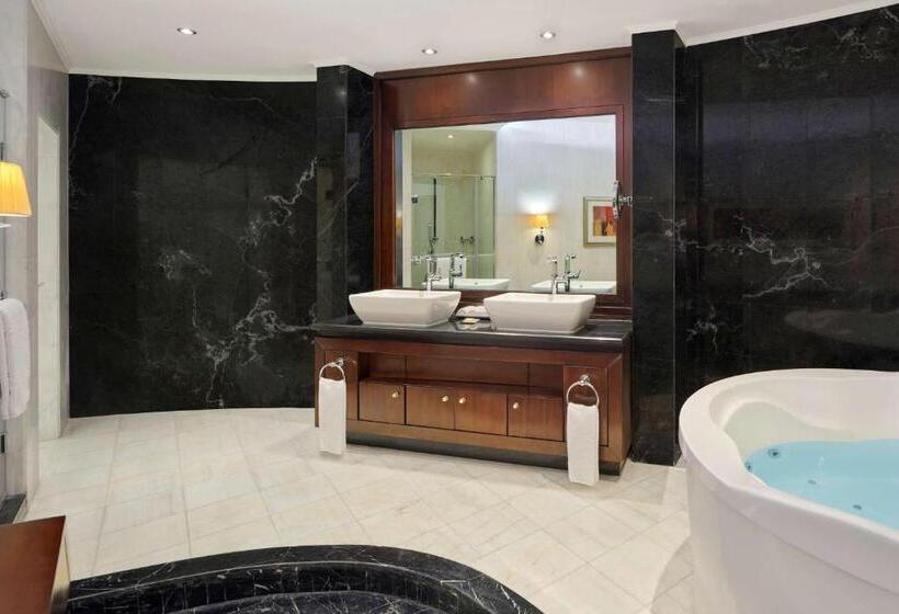 סוויטה, Royal Maxim Palace Kempinski Cairo