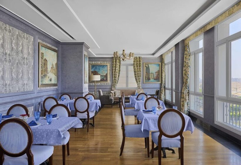 סוויטה, Royal Maxim Palace Kempinski Cairo