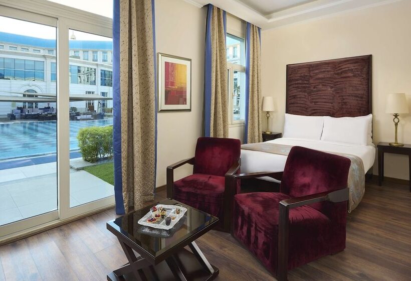 בקתה, Royal Maxim Palace Kempinski Cairo