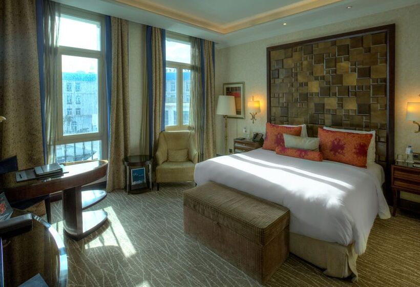 בקתה, Royal Maxim Palace Kempinski Cairo