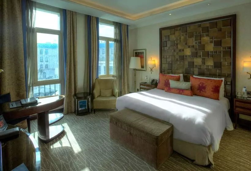 کابین, Royal Maxim Palace Kempinski Cairo