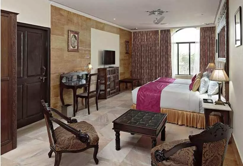 Sviitti, Talaibagh Palace