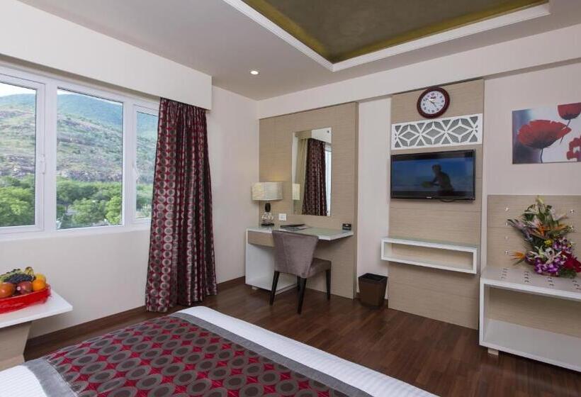 חדר דלוקס, The President