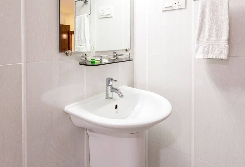 חדר דלוקס, Treebo South Avenue, 700 Mts From Promenade Beach