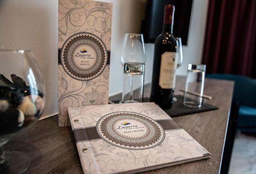 חדר לארבעה סטנדרטי עם מרפסת, Lagaria