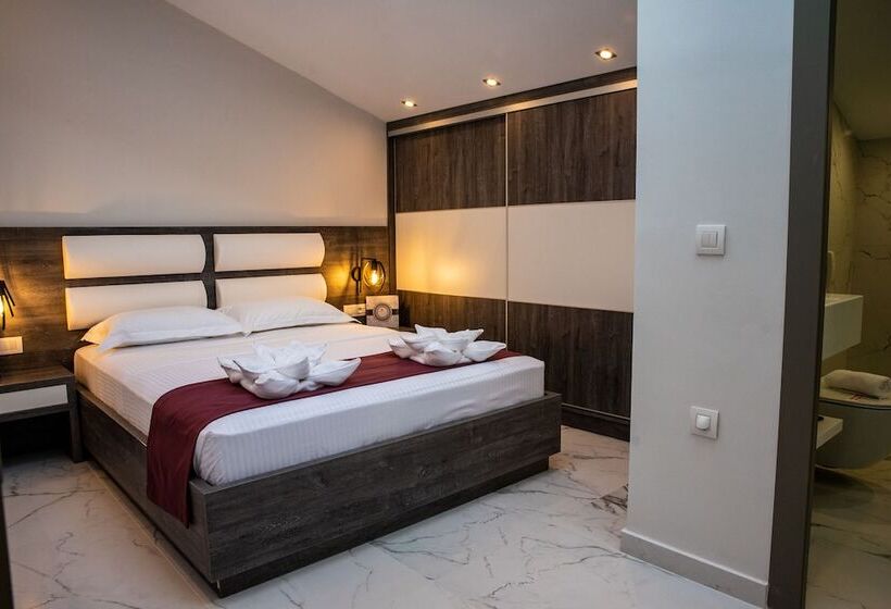 Habitación Estándar Abuhardillada, Lagaria