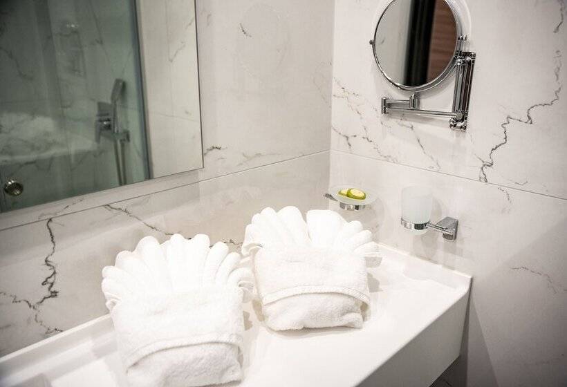 Трехместный Номер Deluxe, Lagaria