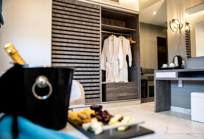 סוויטה דלוקס, Lagaria