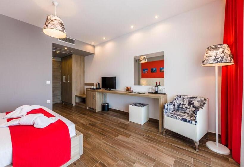 חדר דלוקס עם מרפסת, Lagaria