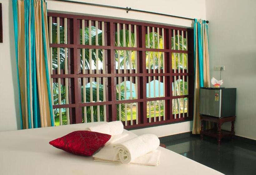 غرفة ديلوكس مطلّة علي البحر, Seashore Beach Resort Varkala