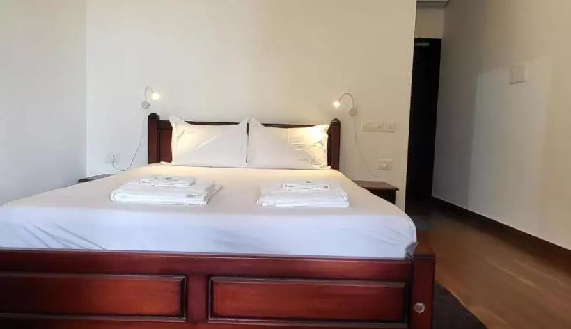 اتاق استاندارد با بالکن, Seashore Beach Resort Varkala