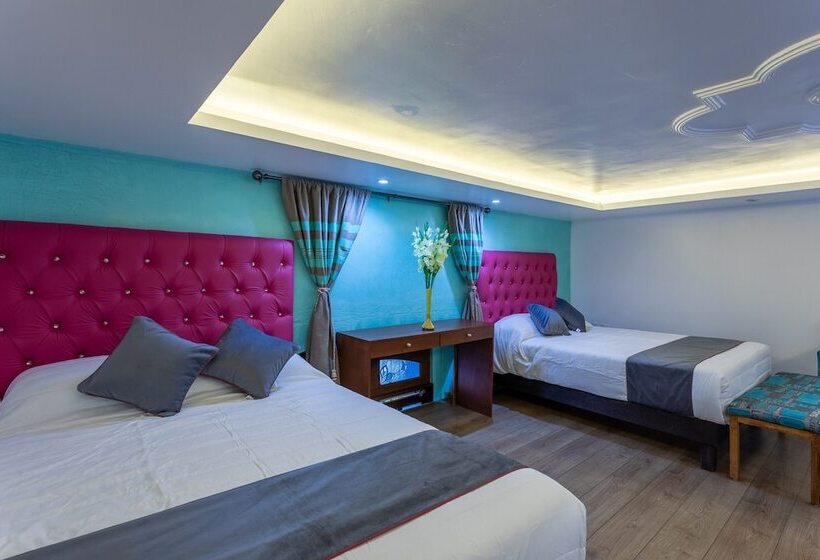 اتاق خانوادگی, Casa Dos Lunas