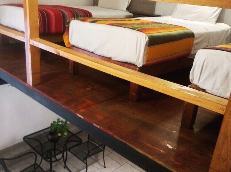 Семейный Номер, Del Refugio