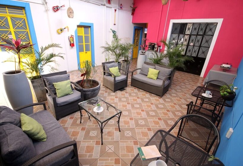 Chambre Familiale, Del Refugio