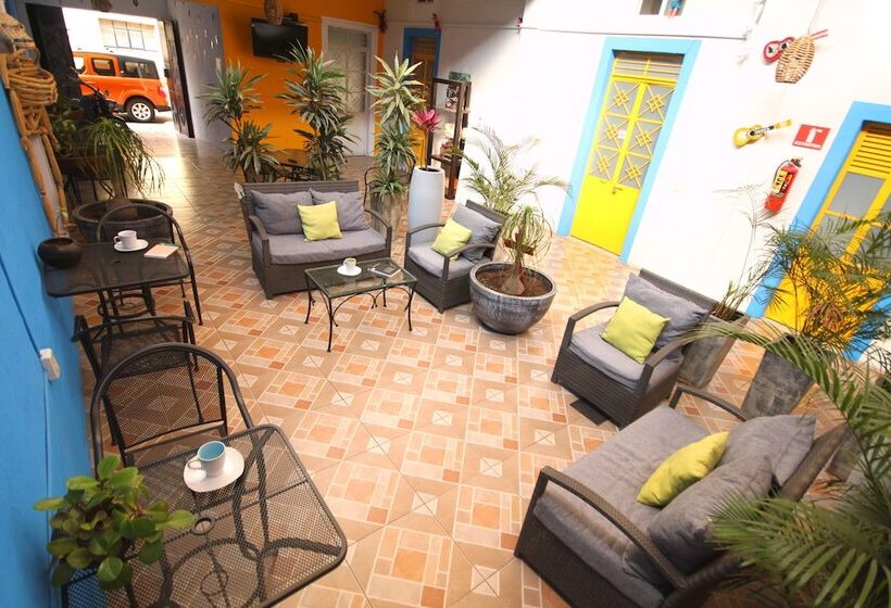 Chambre Familiale, Del Refugio