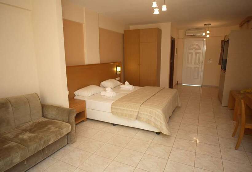 Студия Deluxe, Anilio Plaza