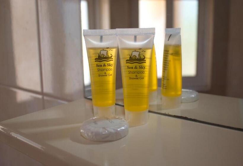 Люкс Вид на Бассейн, Anilio Plaza