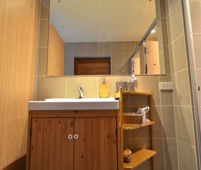 Quarto Estandar Banheiro Compartilhado, Good Day Hostel