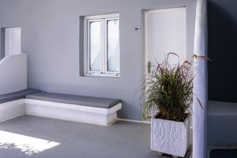 חדר קומפורט לשלושה, Astor Tijuana