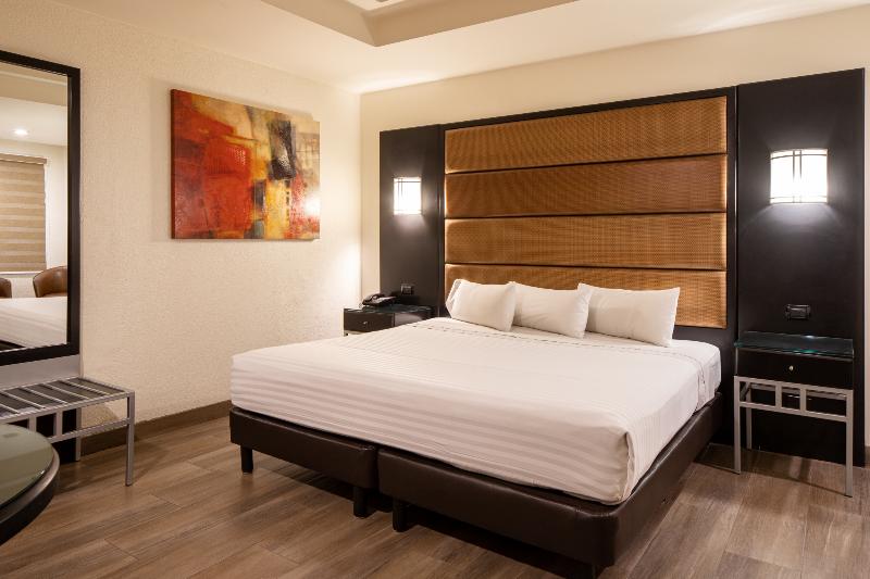 חדר קומפורט, Astor Tijuana