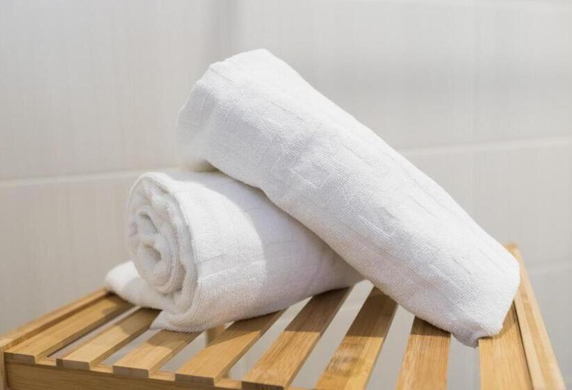 Люкс, De La Terrasse