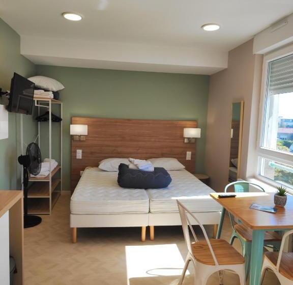 Студия Стандарт, De La Terrasse