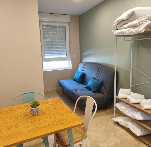 Студия Стандарт, De La Terrasse