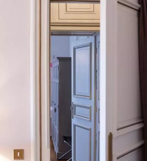 スーペリアファミリールーム, Domaine De Beaupré   Hotel The Originals Relais