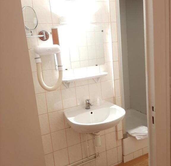 スタンダードルーム, Du Cygne