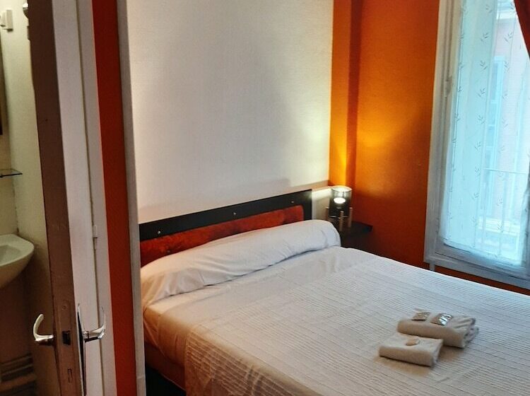 スタンダードルーム, Du Cygne