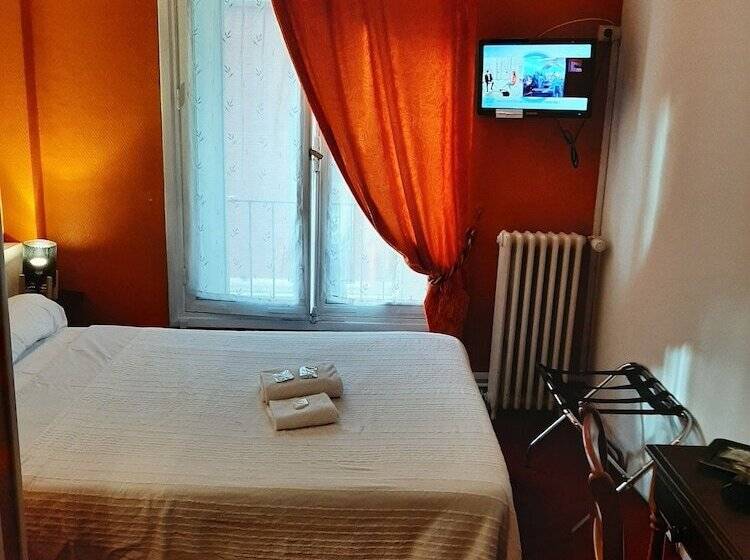 スタンダードシングルルーム, Du Cygne