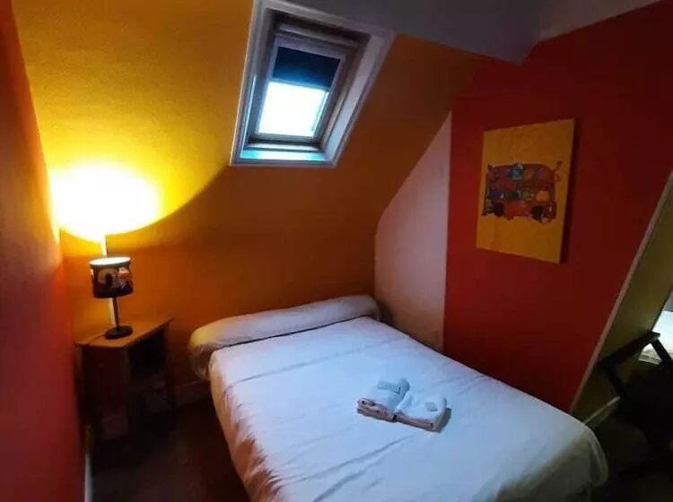 Camera Familiare, Du Cygne