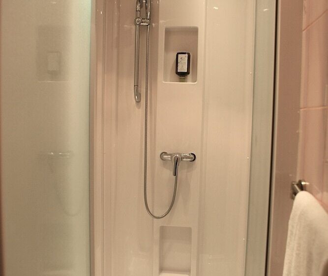 スタンダードシングルルーム, Du Cygne