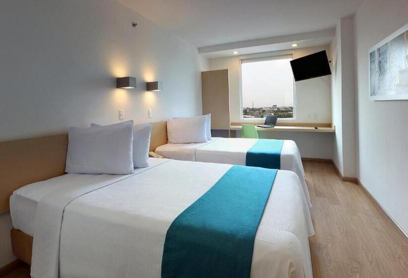 高级大房间, One Leon Poliforum