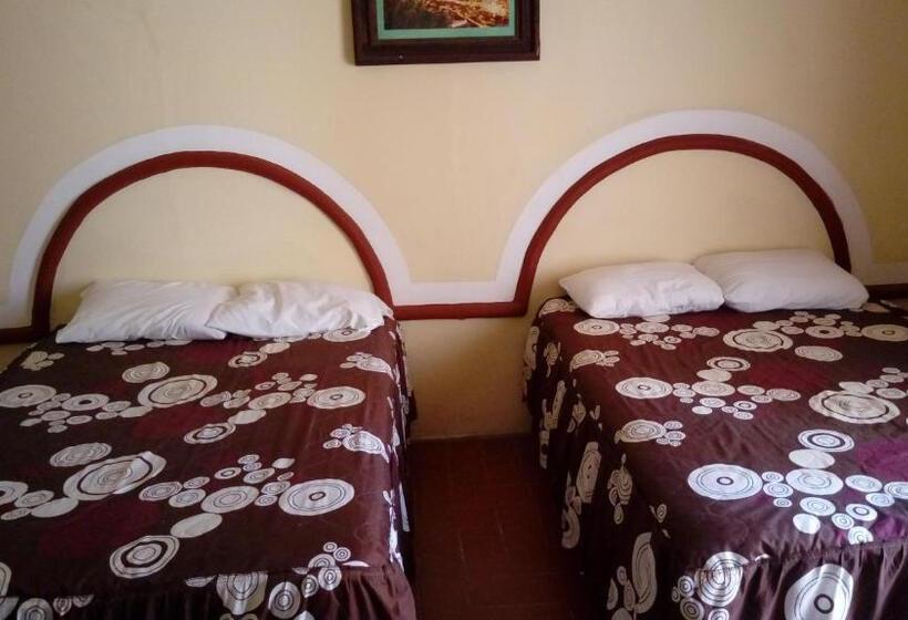 スタンダード４人部屋, Posada De La Condesa