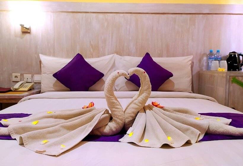 수피리어 룸, Puri Saron Denpasar