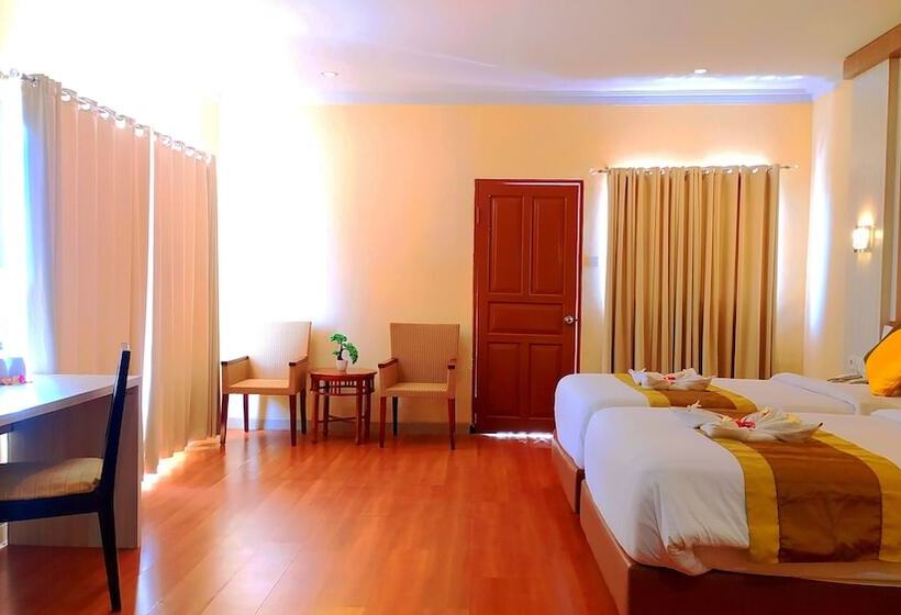 디럭스 룸, Puri Saron Denpasar