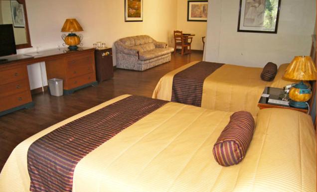 غرفة قياسية ثلاثية, Suites Colibri