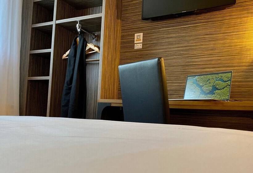 חדר סטנדרט, The Originals City, Angers Sud, Le Village 49