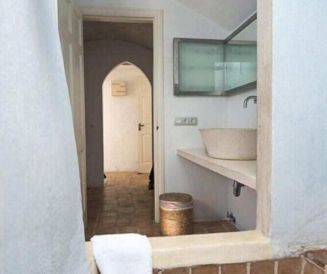 デラックスルーム, Tres Sants